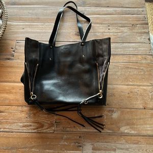 Chloe tote- special addition Navy Blue